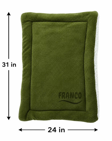 Personalized Green Pet Blanket Mat 31x24 - Engraved Pet Name, Double-Sided Fleece & Sherpa, Dog & Cat