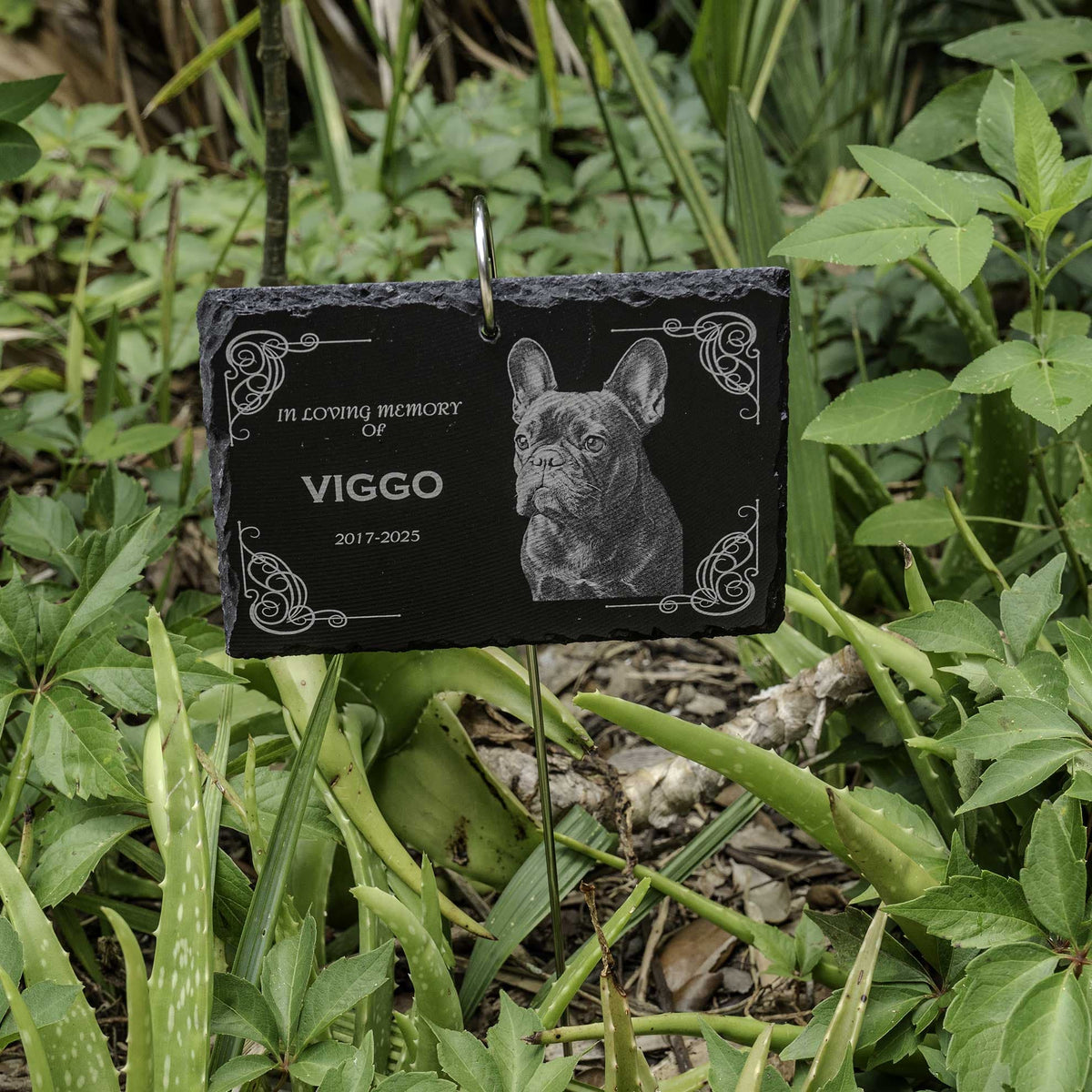 Lemuria Outdoor Pet Memorial Plaque with Garden Stake Dog Grave Marker or Cat Headstone Personalized Slate Memorial Stone for Pets Weatherproof Rainbow Bridge Tribute for Yard or Cemetery